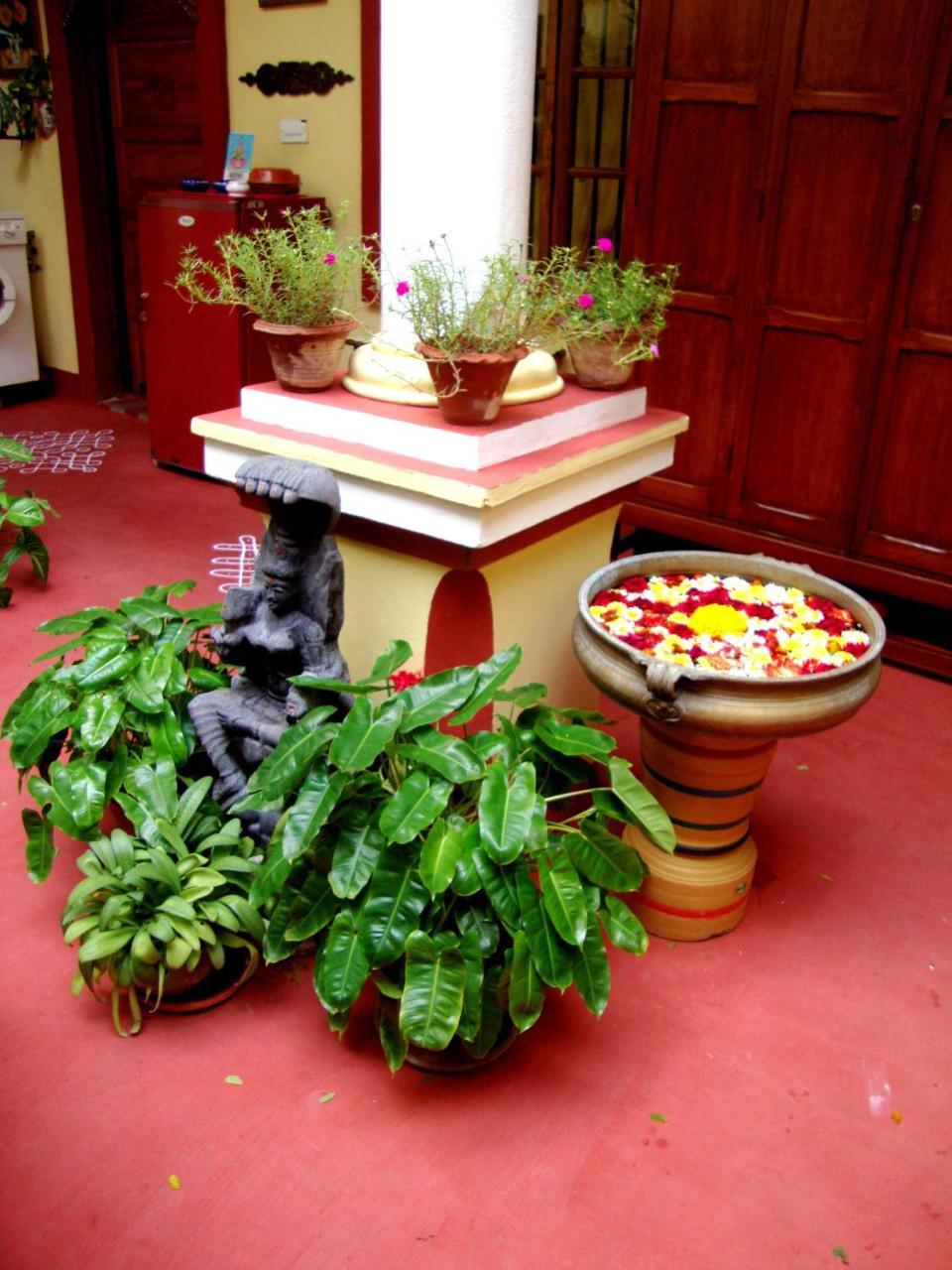Patricia Guest House Pondicherry Exterior photo